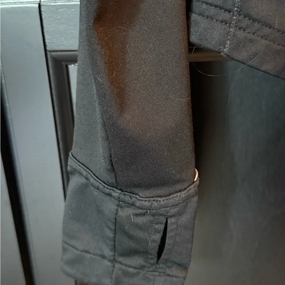 Women's Brooks Reflective Full Zip Black Running Jacket, Small, Fair Condition - Picture 9 of 13